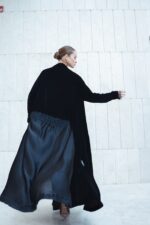 Mukhmal abaya - Image 5